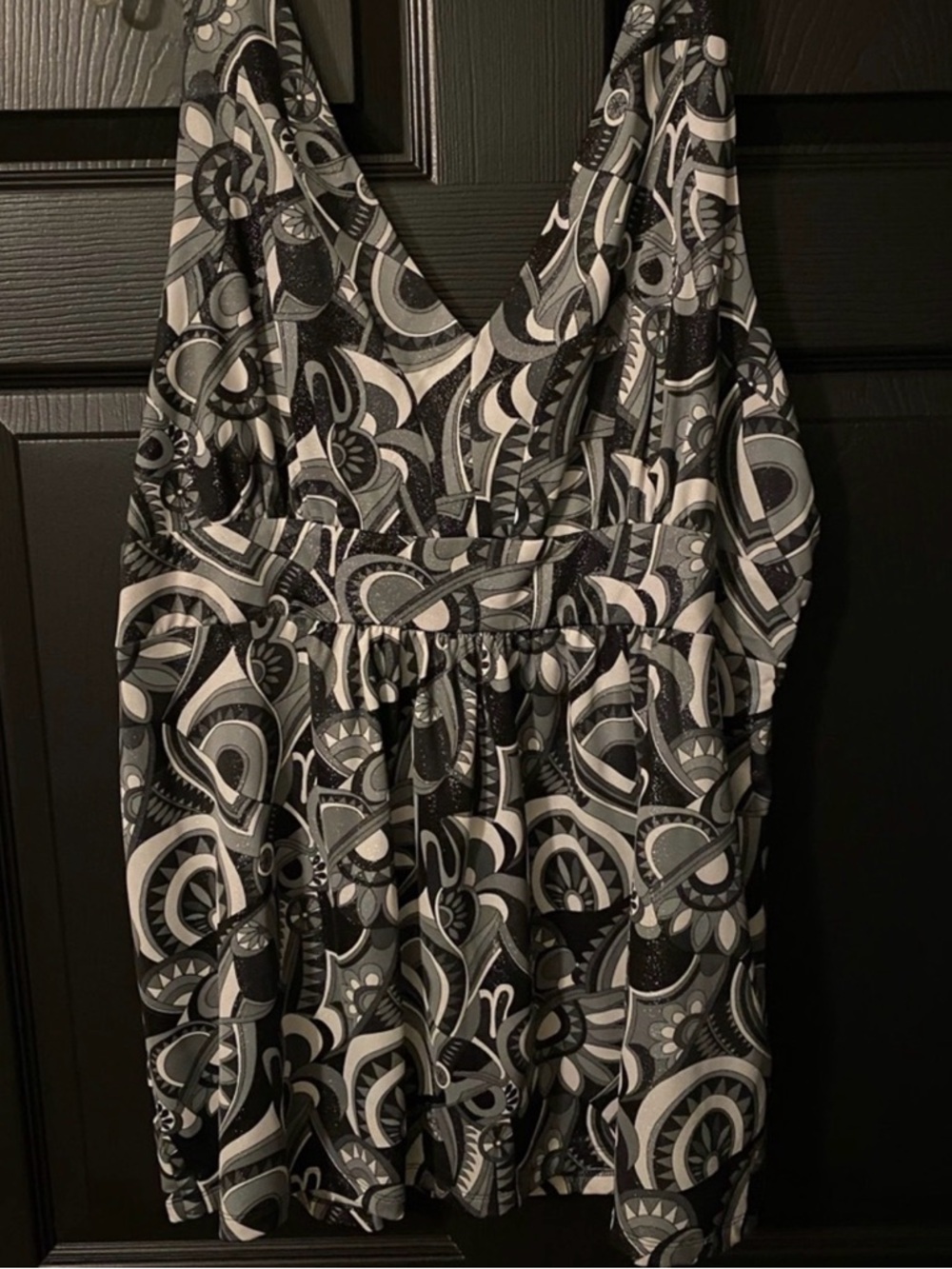 Women's Black & White Patterned V-Neck Dress